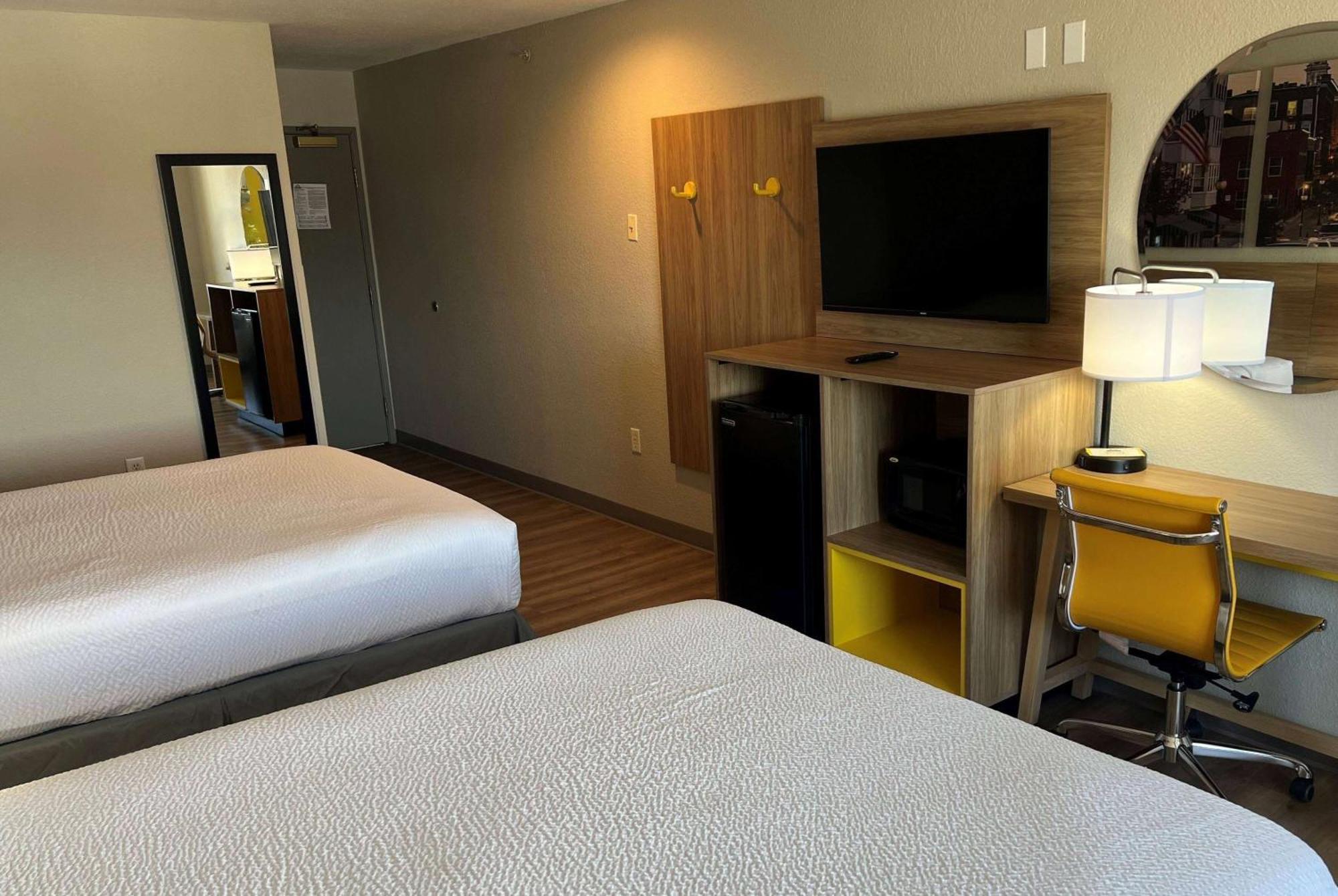 Days Inn By Wyndham Near Kansas Speedway Κάνσας Σίτι Εξωτερικό φωτογραφία