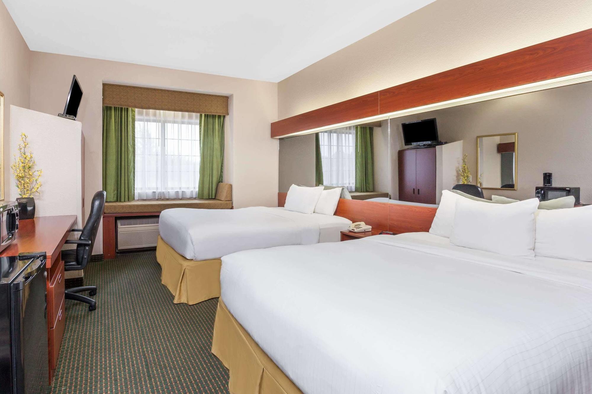 Days Inn By Wyndham Near Kansas Speedway Κάνσας Σίτι Εξωτερικό φωτογραφία